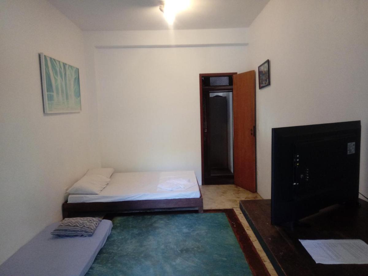 Lindas Suites A Uma Quadra Da Praia E Centro Ubatuba Exteriör bild
