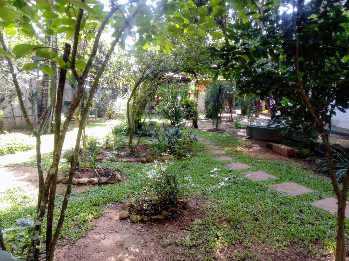 Lindas Suites A Uma Quadra Da Praia E Centro Ubatuba Exteriör bild