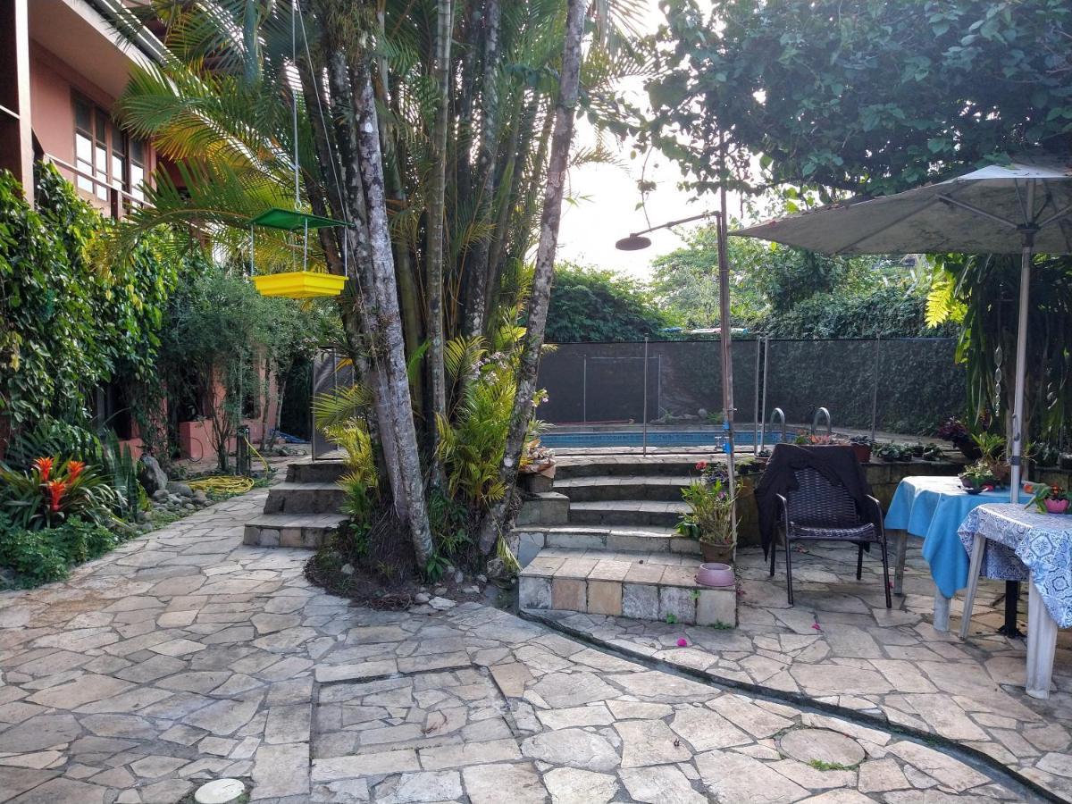 Lindas Suites A Uma Quadra Da Praia E Centro Ubatuba Exteriör bild